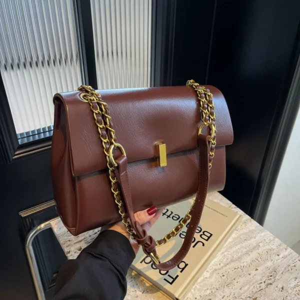 Minimalist Chic Square Leather Handbag for Women - Image 4