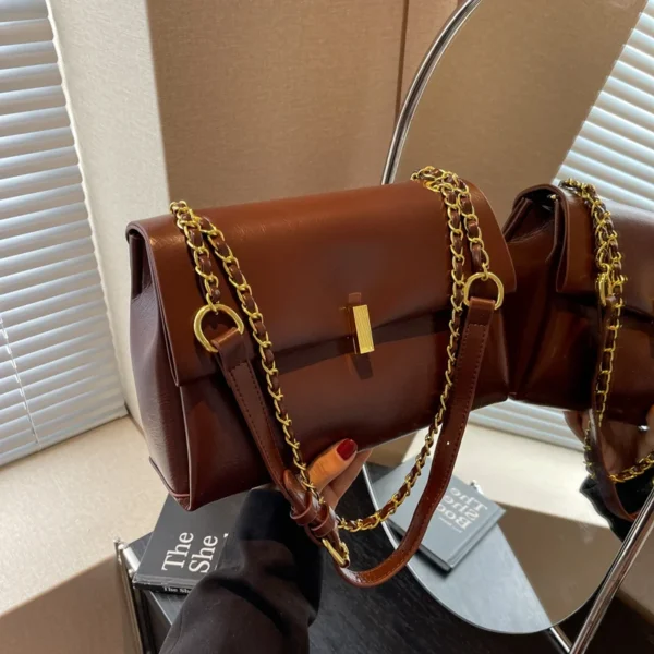 Minimalist Chic Square Leather Handbag for Women - Image 5