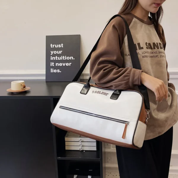New Simple Elegant Design Multi-Functional Travel Bag - Image 4
