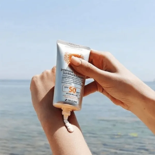 3W Clinic Intensive UV Sunblock Cream SPF50 PA+++ 70ml - Image 2