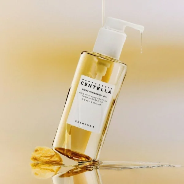 SKIN1004 Madagascar Centella Light Cleansing Oil 200ml - Image 4