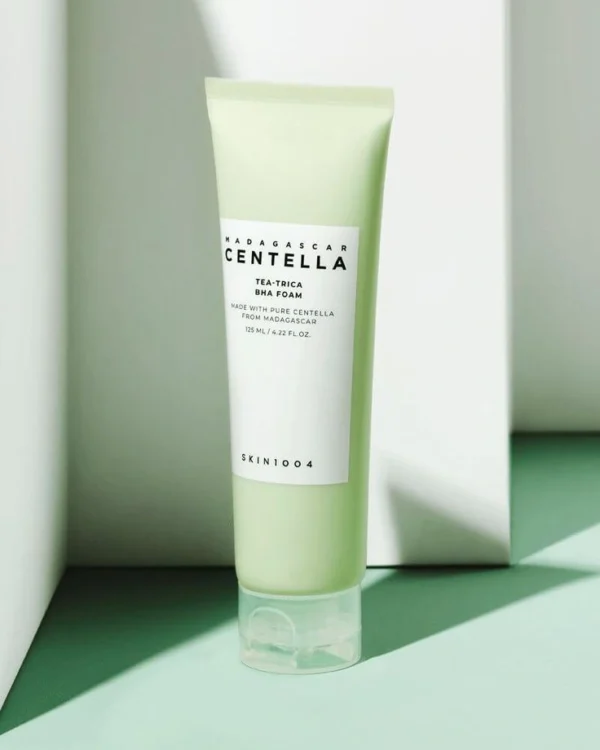 SKIN1004 Madagascar Centella Tea-Trica BHA Foam 125ml - Image 2